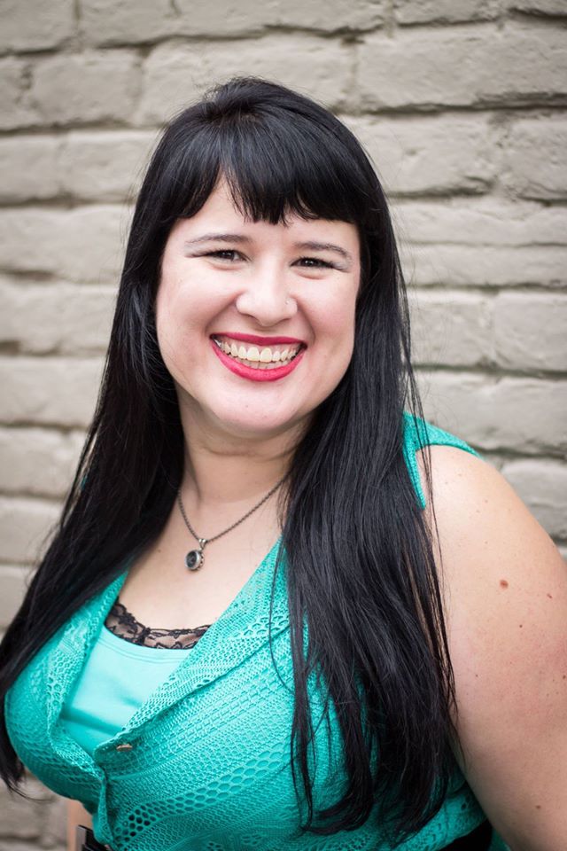 Head shot - green dress BEST ONE